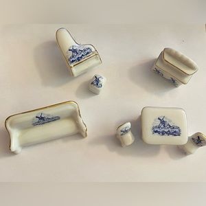 Delft (made in Japan) really cute miniatures (Regal Greetings)